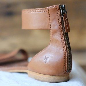 Frye - Brown Leather Gladiator Sandals